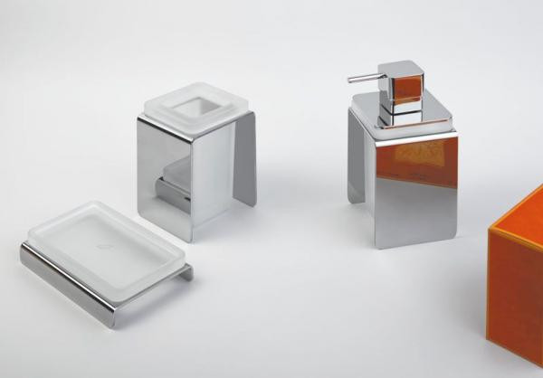 Дозатор COLOMBO DESIGN FOREVER B9334 настольный цвет хром